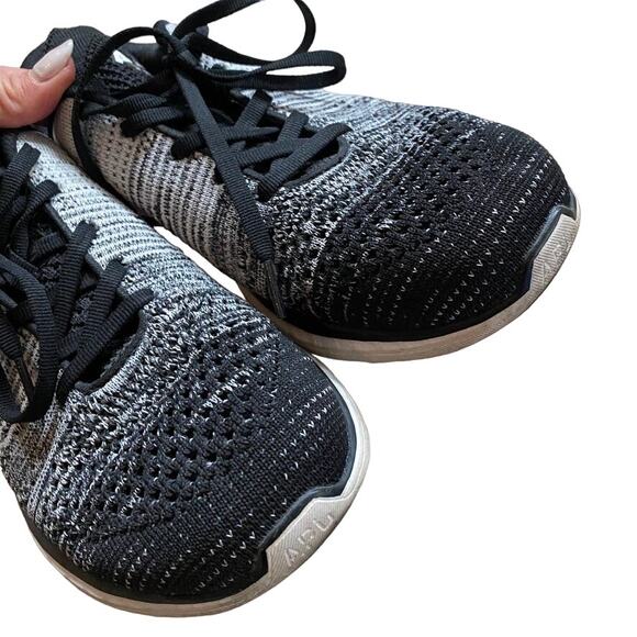 APL Techloom Pro Sneakers Women's 9.5 Black/Heather Gray/White - Picture 2 of 6